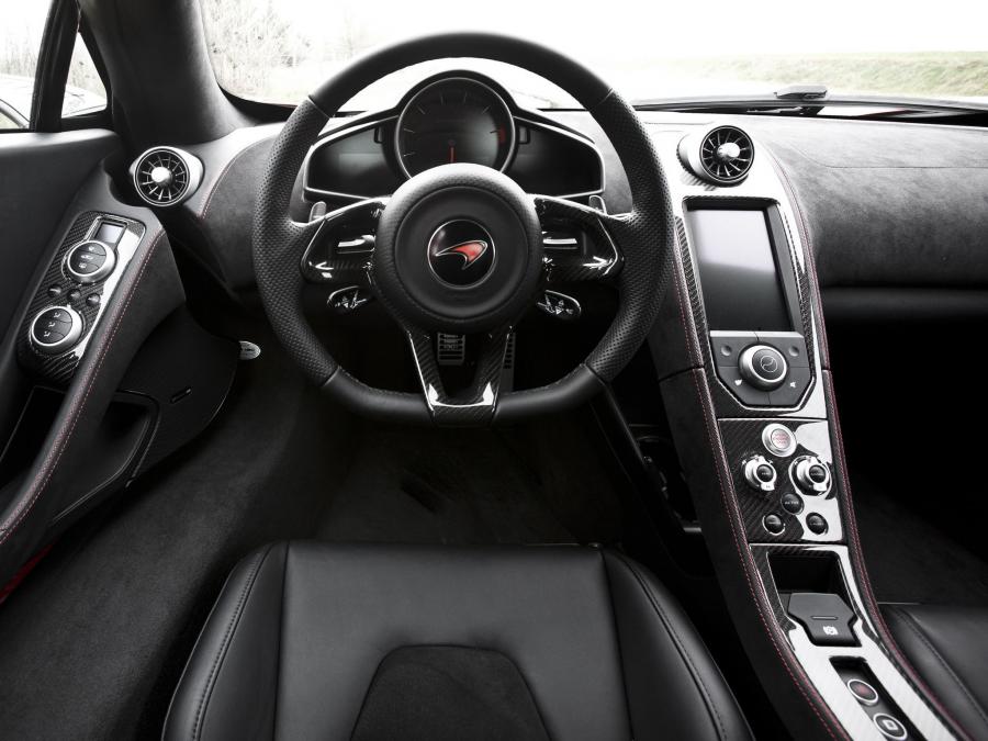  McLaren MP4-12C 2009 года  (фото 266 из 268)